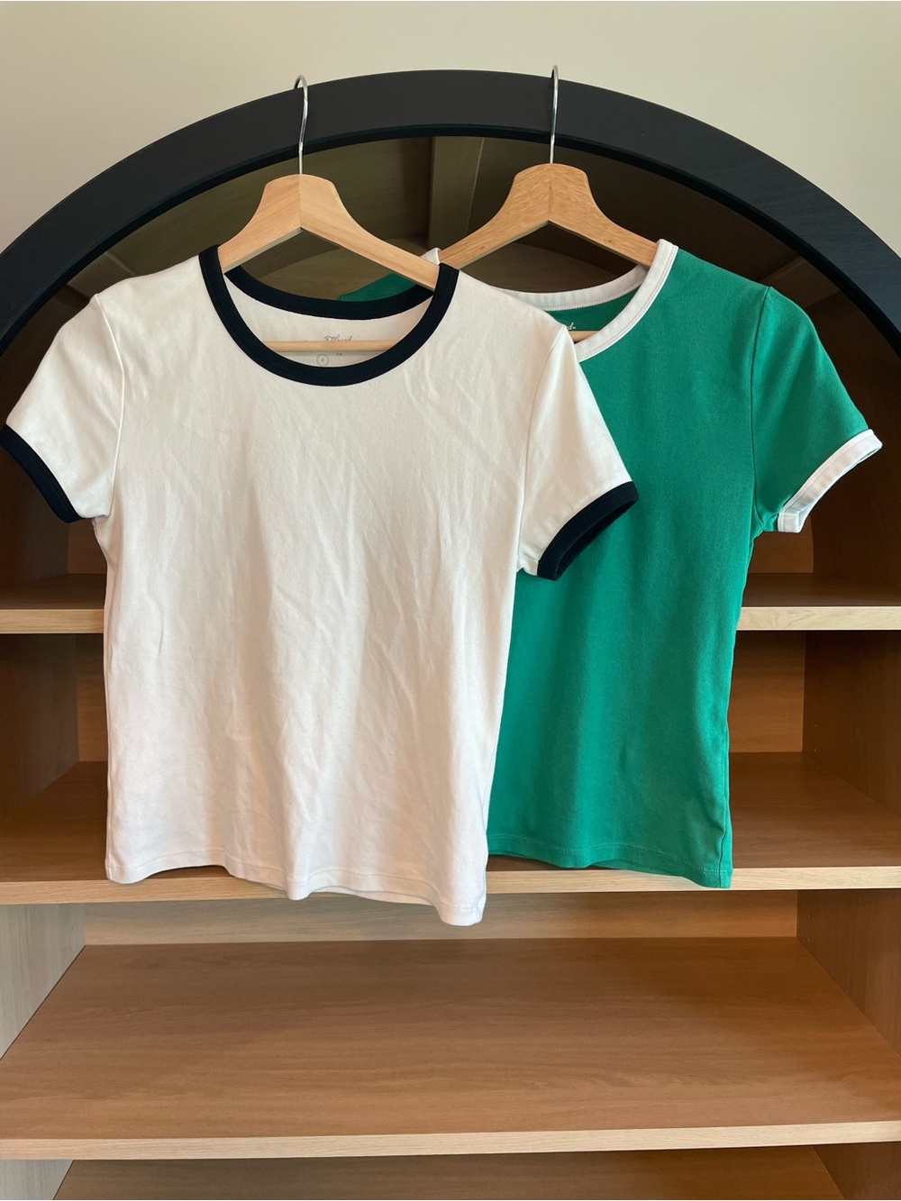 Universal Thread Ringer Tee Bundle Size S